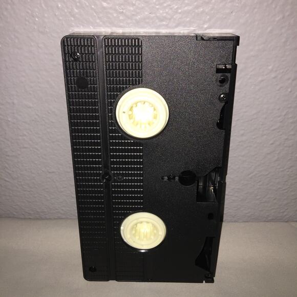 Vhs Used How To Marry A Millionaire 1992 Marilyn Monroe Tape Marilyn Collection - Picture 12 of 12